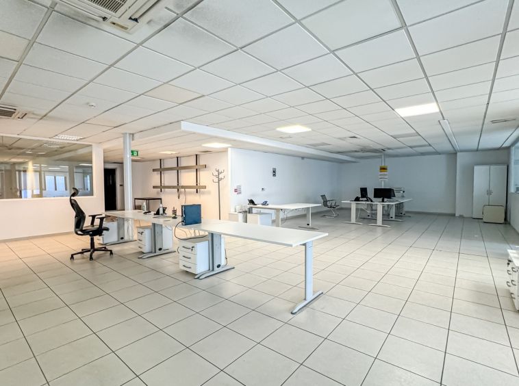 Modern Penthouse Offices To Let