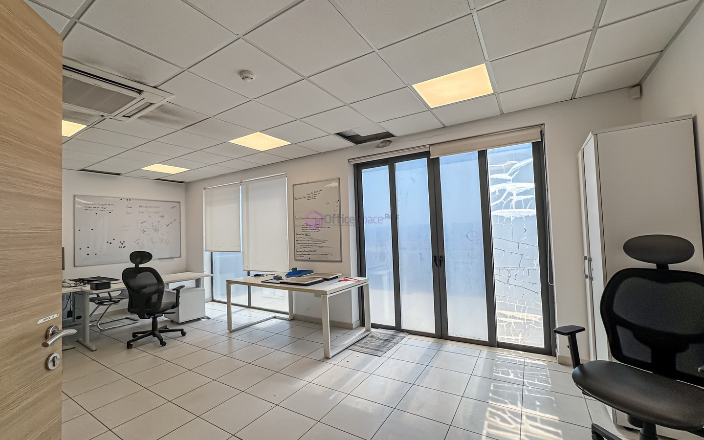 Modern Penthouse Offices To Let