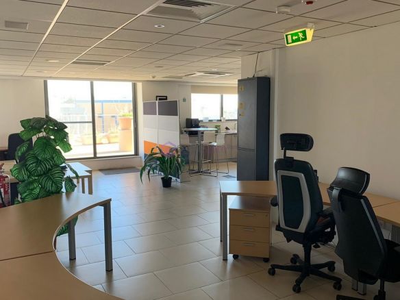 Penthouse Office To Let Birkirkara