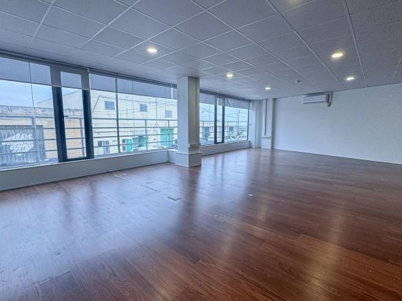 Office in Gudja To Let