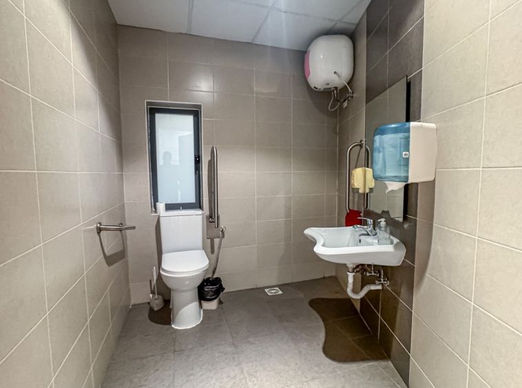 Office in Gudja To Let