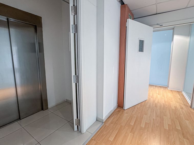 Office in Gudja To Let