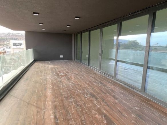 Open Plan Offices in Business Centre Malta