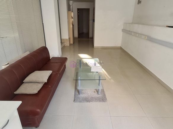 Commercial To Let in Gzira