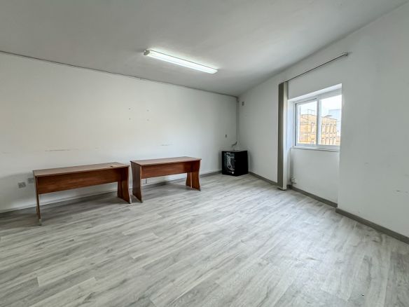 Ta' Xbiex Office Long Rental
