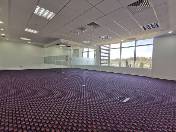 rent office business centre malta