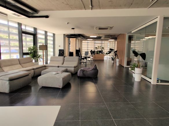 Stylish Modern Office Msida To Let