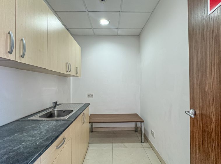 Penthouse Office in Malta Swatar