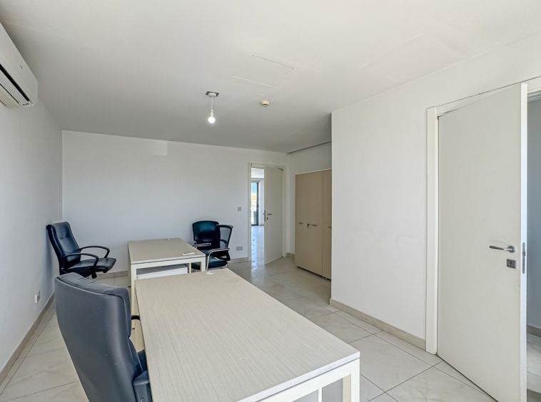 Penthouse Office in Malta Swatar