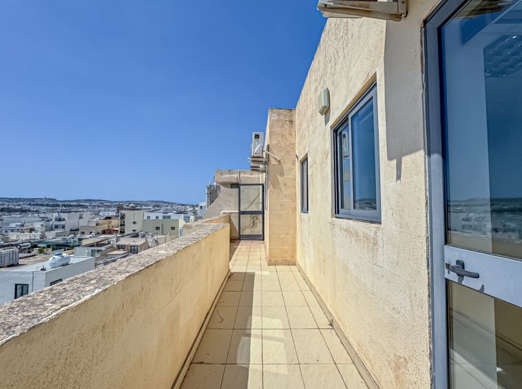 Penthouse Office in Malta Swatar