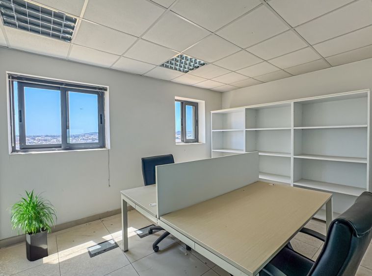 Penthouse Office in Malta Swatar