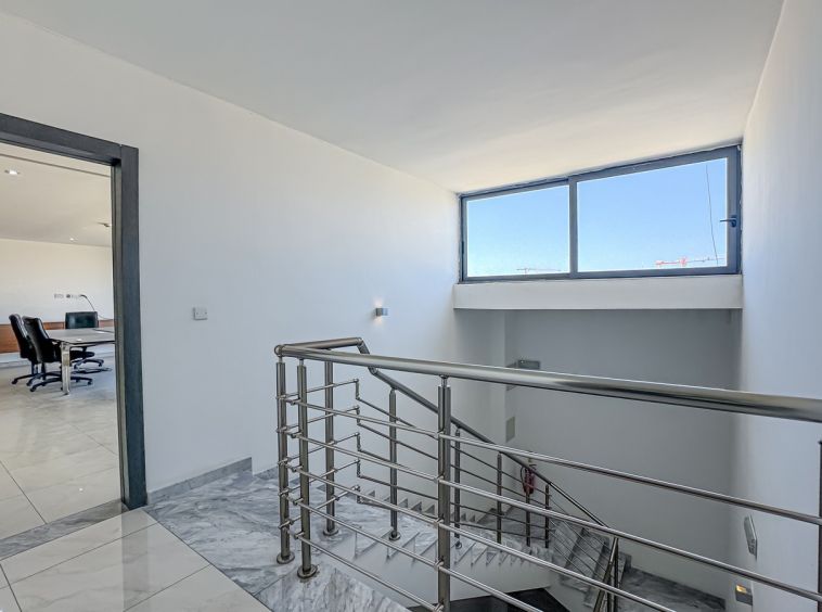 Penthouse Office in Malta Swatar