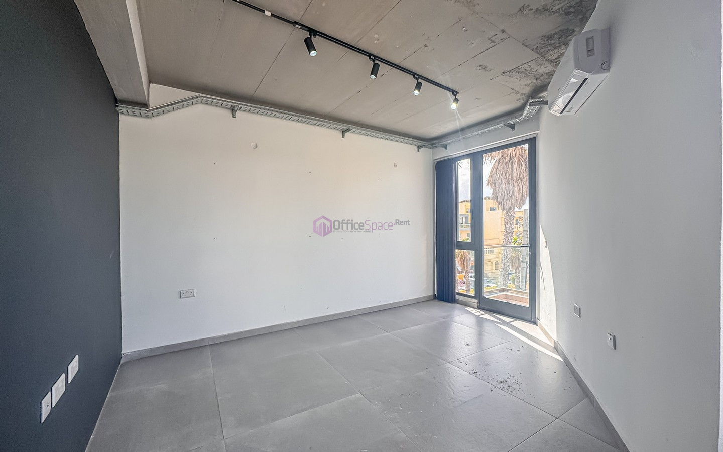 Prominent Commercial Space Birkirkara