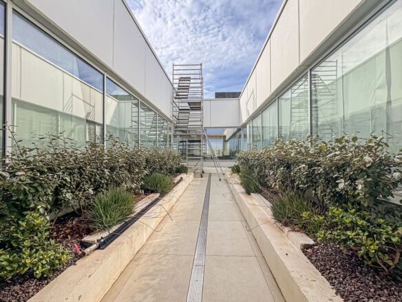 Rent Luxury Offices in Mriehel