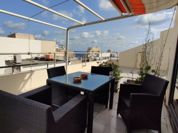 Penthouse Office to let in Sliema
