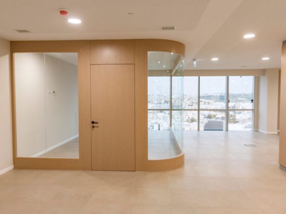 High End Office St Julians