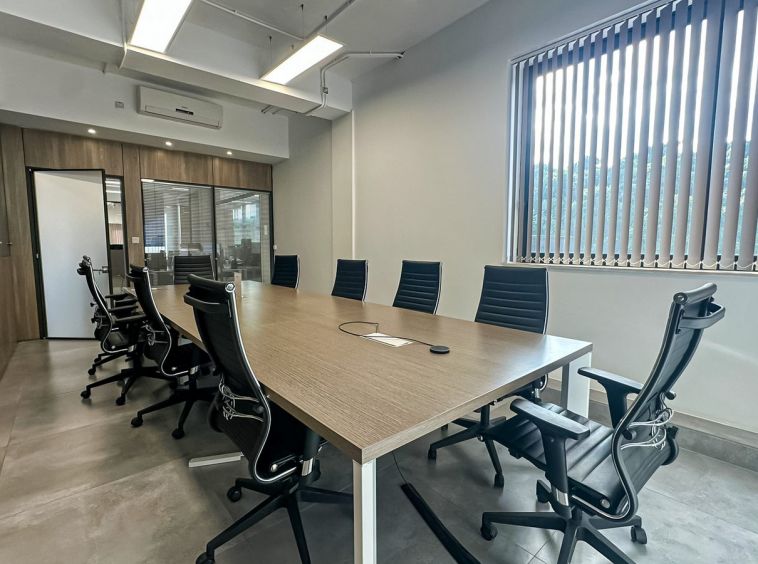 Rent Penthouse Office