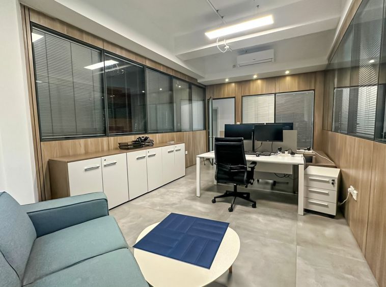 Rent Penthouse Office