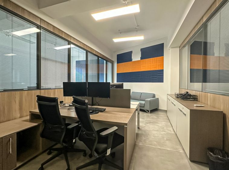 Rent Penthouse Office