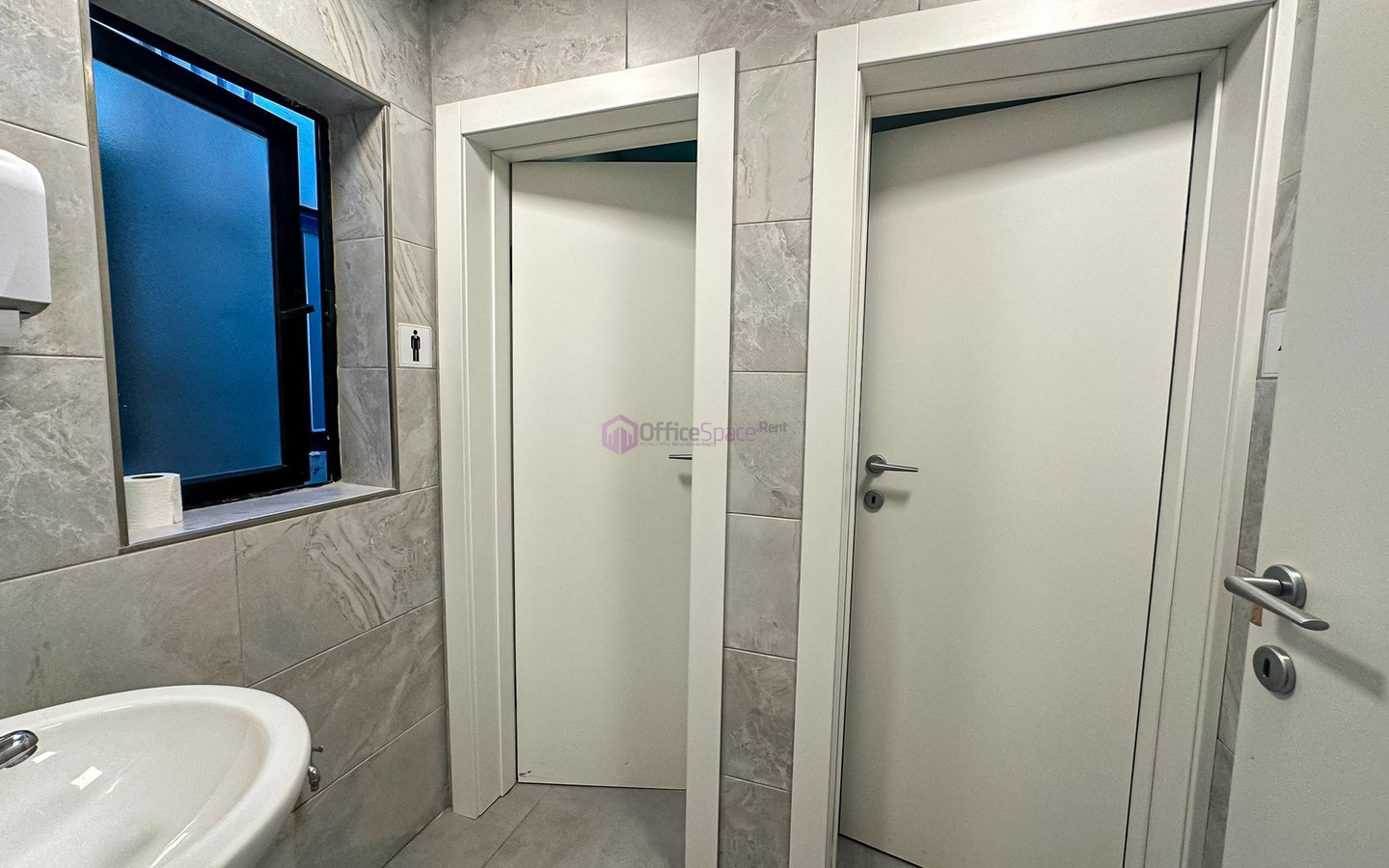 Rent Penthouse Office