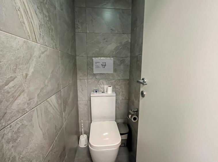 Rent Penthouse Office