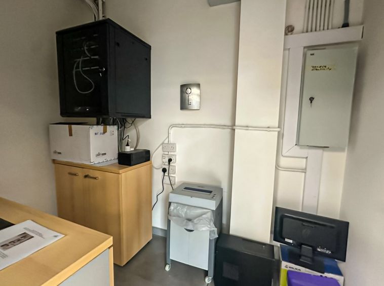 Rent Penthouse Office