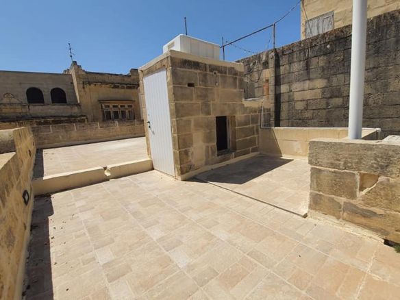 Office for rent in Valletta