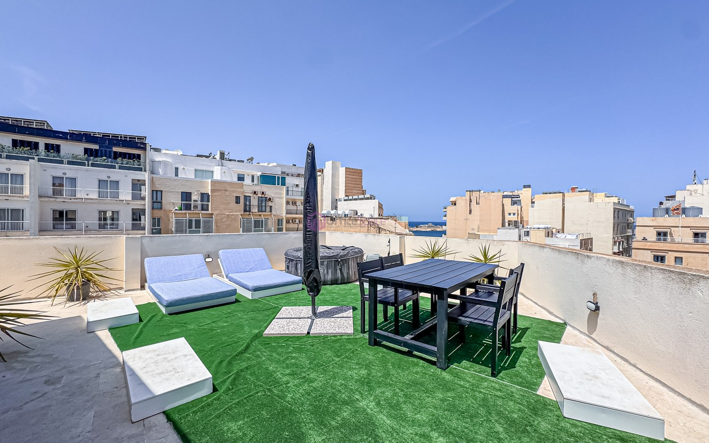 Penthouse Office in Sliema
