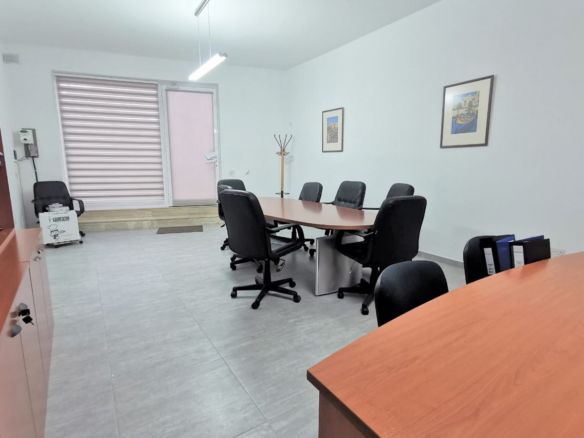 Gharghur Commercial to Let