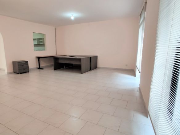 St Julians Villa Office To Let