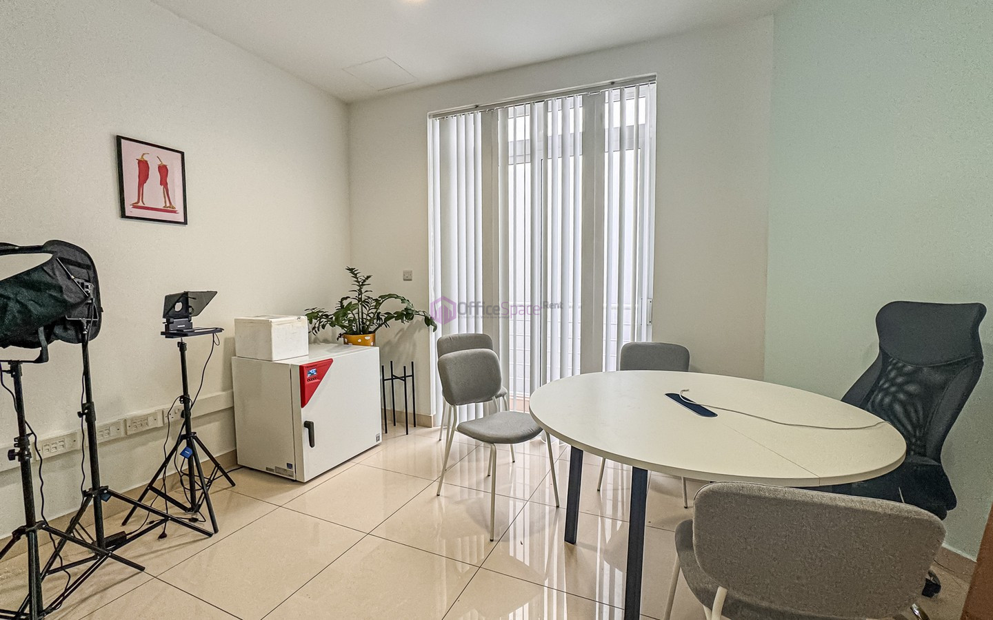 Office To Let Ibragg