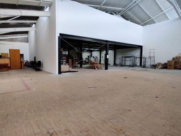 Warehouse Marsa To let