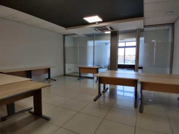 Modern Seafront Offices Ta Xbiex