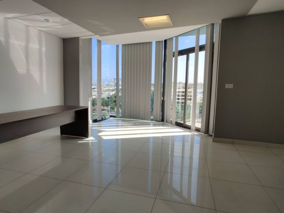 Modern Seafront Offices Ta Xbiex