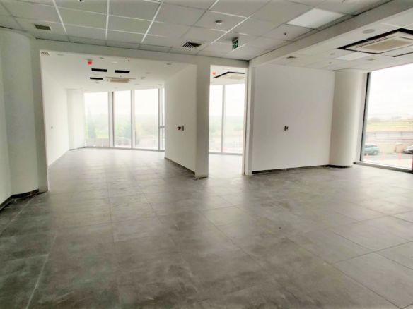 Elegant Office Central Business District