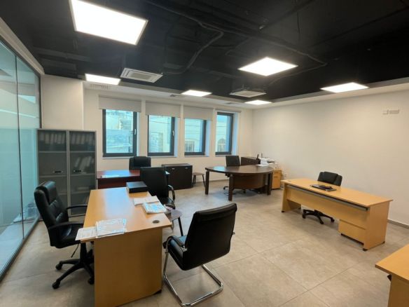 45sqm Serviced Office