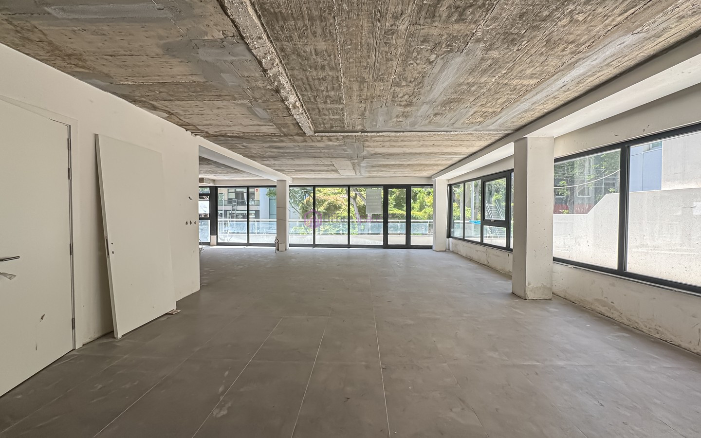 Well Lit Modern Offices To Let