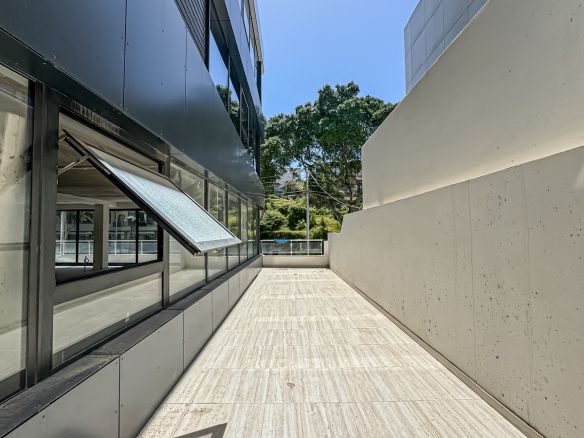 Well Lit Modern Offices To Let