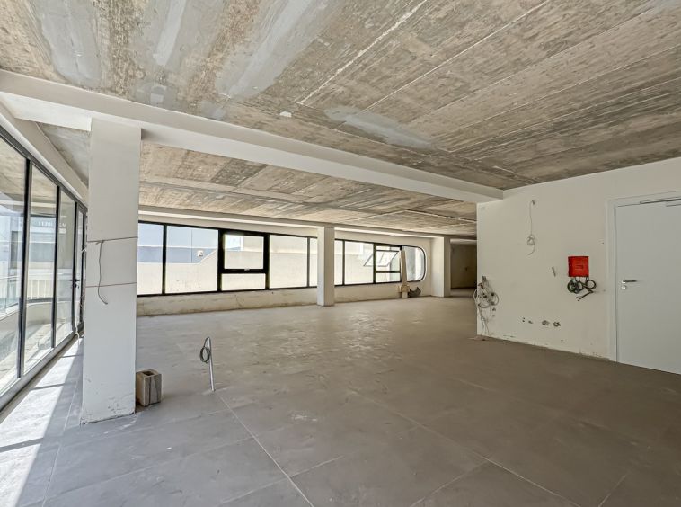 Well Lit Modern Offices To Let