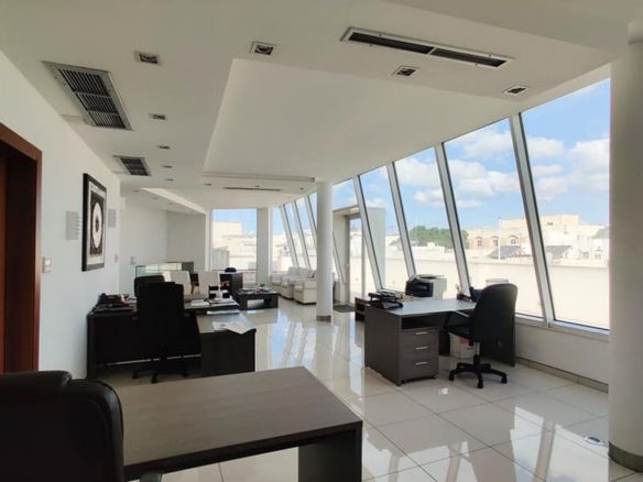 Balzan Penthouse Office