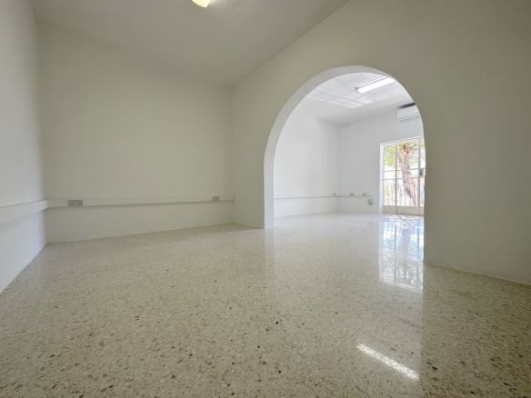 Small Office For Rent Naxxar