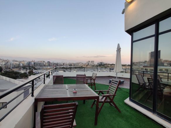 Fantastic Penthouse Office Ta Xbiex