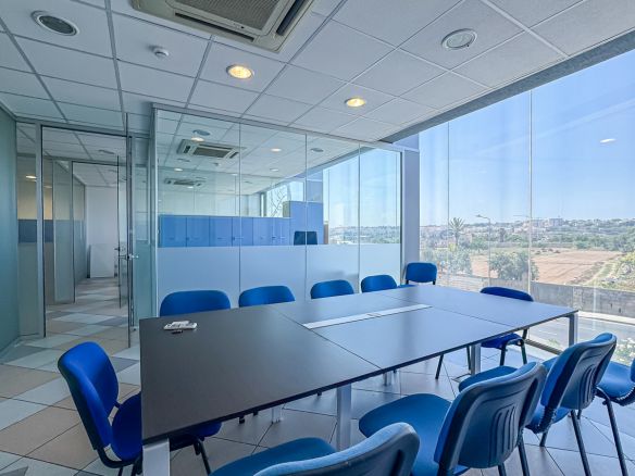 Prime Located Commercial To Let