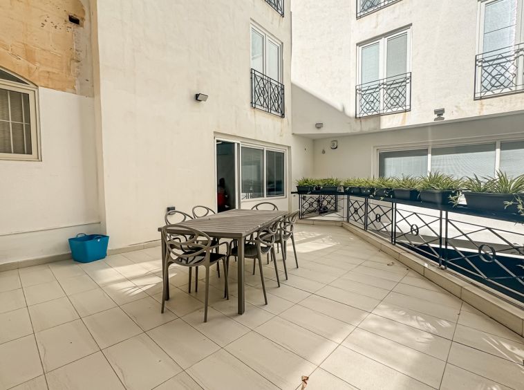 Modern Gzira Office To Let