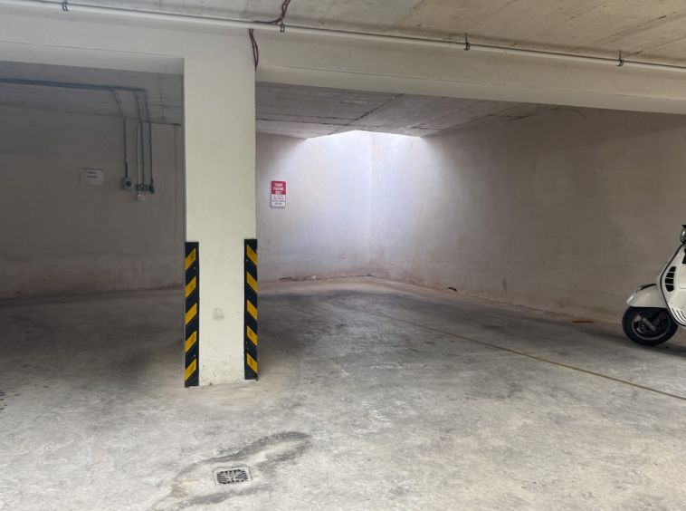 Modern Gzira Office To Let
