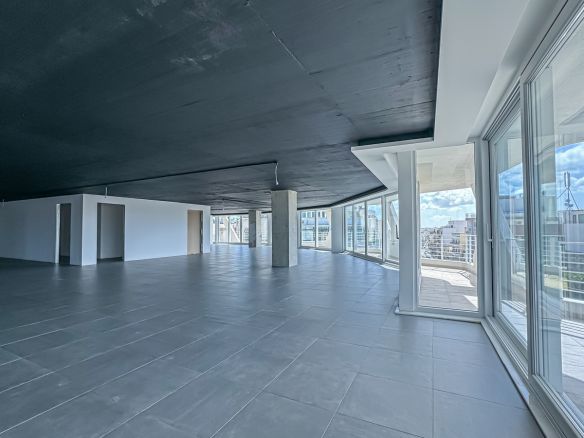 Open Plan Mosta Office