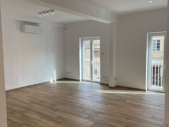 Office In Hal Balzan