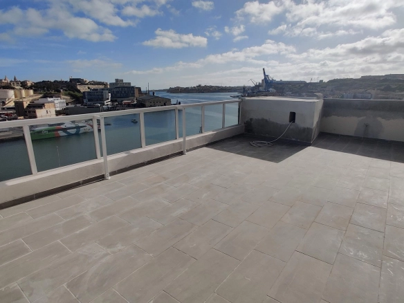 Marsa Office Block To let penthouse