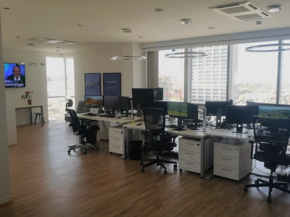 High End Portomaso Office