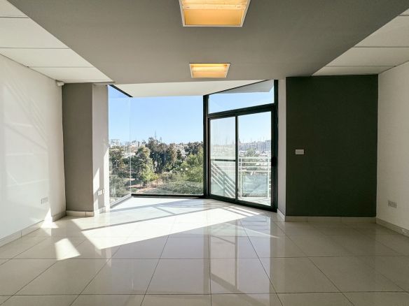 90sqm Seafront Ta Xbiex Office